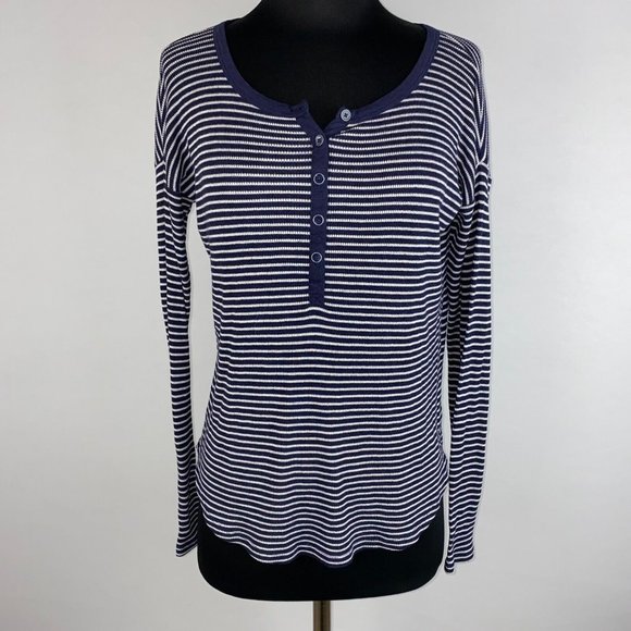Gap Waffle Knit Henley T-Shirt Women's Size XS Blue White Striped Long Sleeves - Picture 1 of 12
